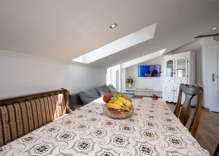 Anna Apartment *